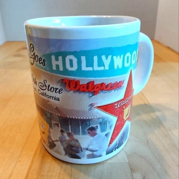 2003 Walgreens Goes Hollywood Mug Cup, 4000th store opening, EXC - Picture 2 of 9